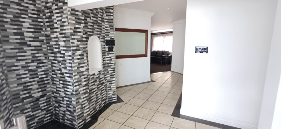 3 Bedroom Property for Sale in Nahoon Valley Park Eastern Cape